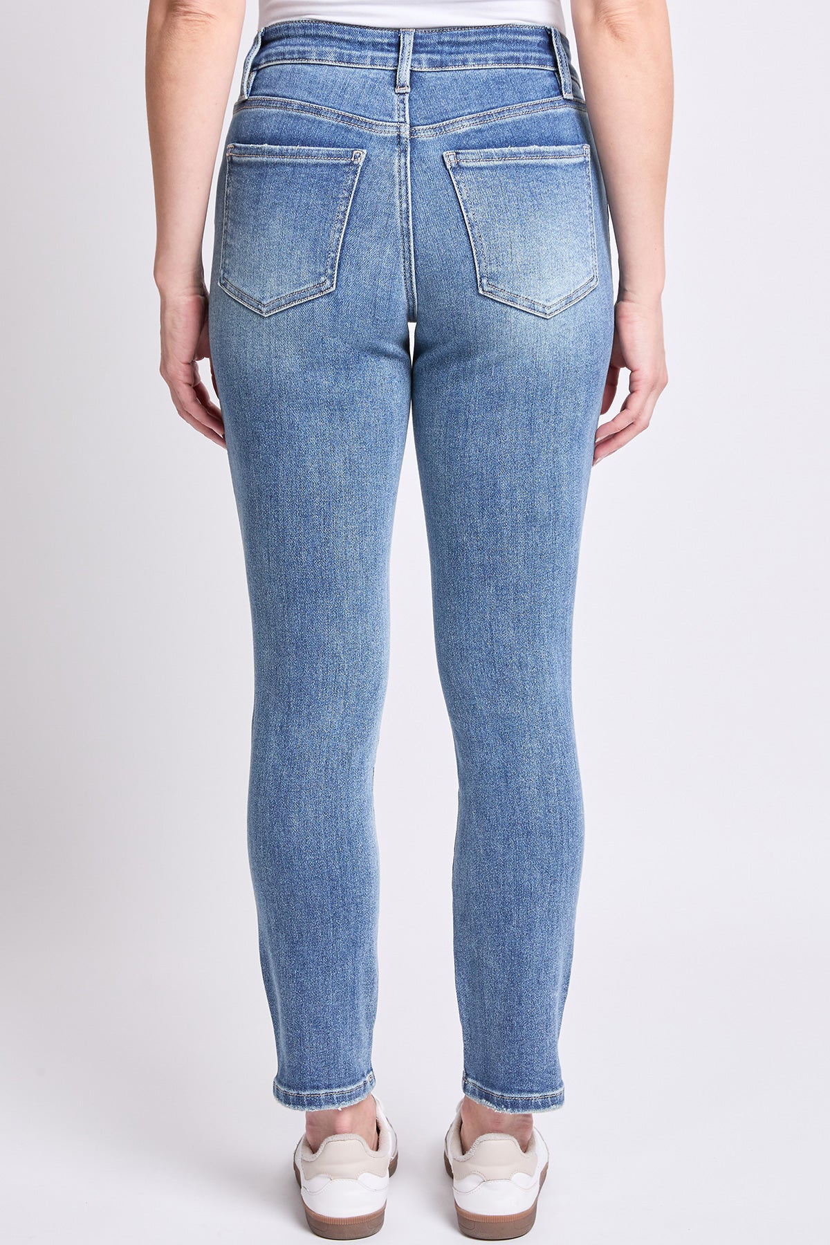 Plus Mid Rise Premium Stretch Skinny Jean